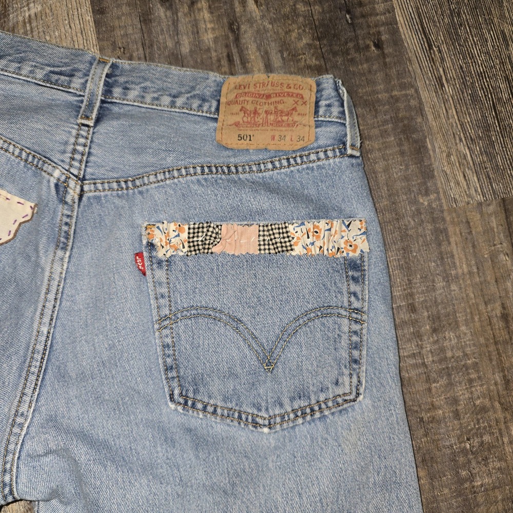 Upcycled Levis 501 shorts quilt lace doilies, embroidery‎ vintage tablecloth  34 - Picture 6 of 8